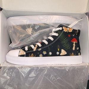 New in Box Nature Print Hightops Women Size 7.5 or 8